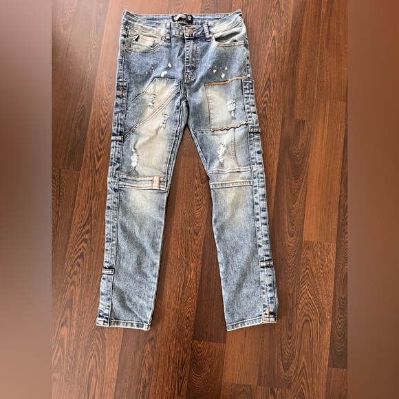Boys distressed jeans Size 16 (Cart F-125) - Picture 1 of 5